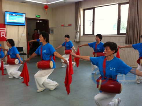 九九重陽節(jié) 濃濃敬老情公益活動.jpg